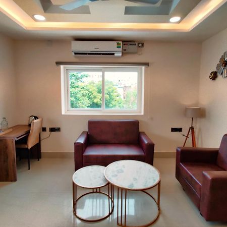 131,The Nook Hotel Bhubaneswar Exterior photo